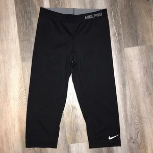 Nike Pro dri-fit cropped leggings!